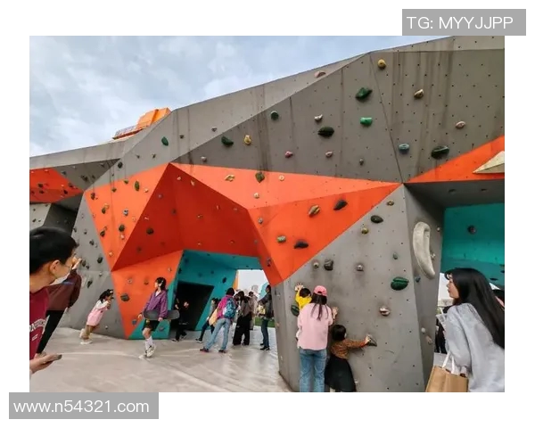 西安攀岩队在极限运动联赛中的个人能力展现与精彩点评分析